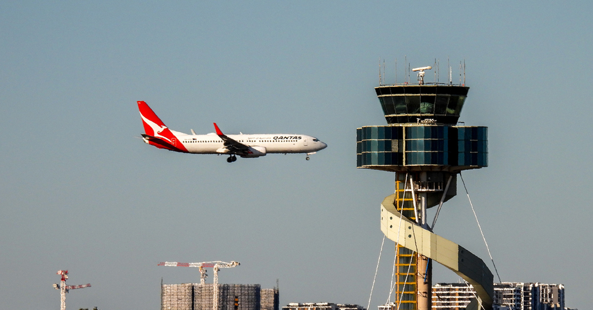 Qantas 737 Flying Past Sydney Control Tower